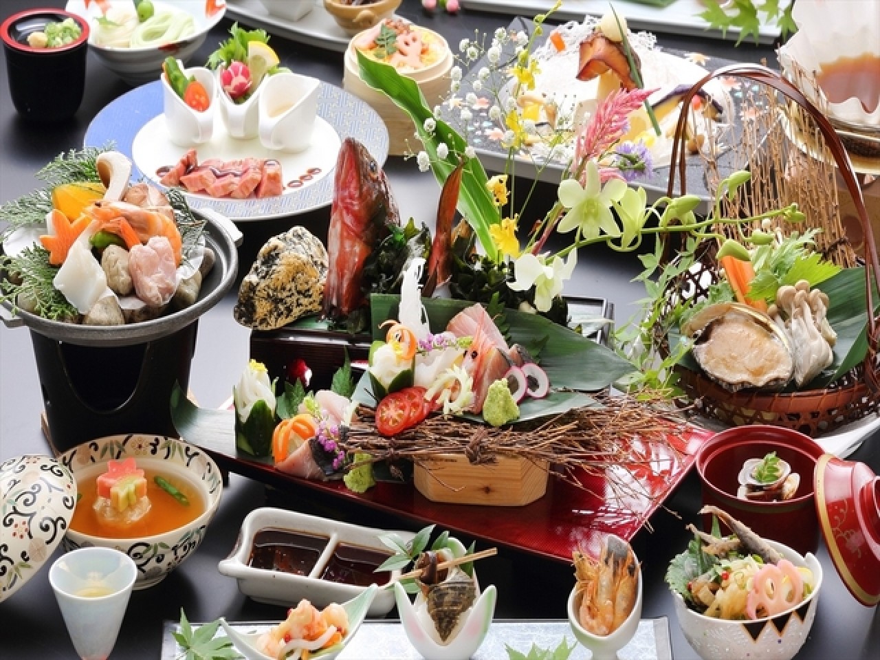 【夏休み限定◆特別和食会席】姿造り付盛り合わせ×アワビ×讃岐オリーブ牛のステーキなど
