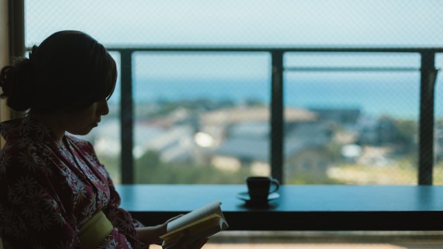 【ひとり旅】自分のペースで心地よく。温泉付客室で過ごす大人の自分時間●自由贅沢わたしのひ［1HX］