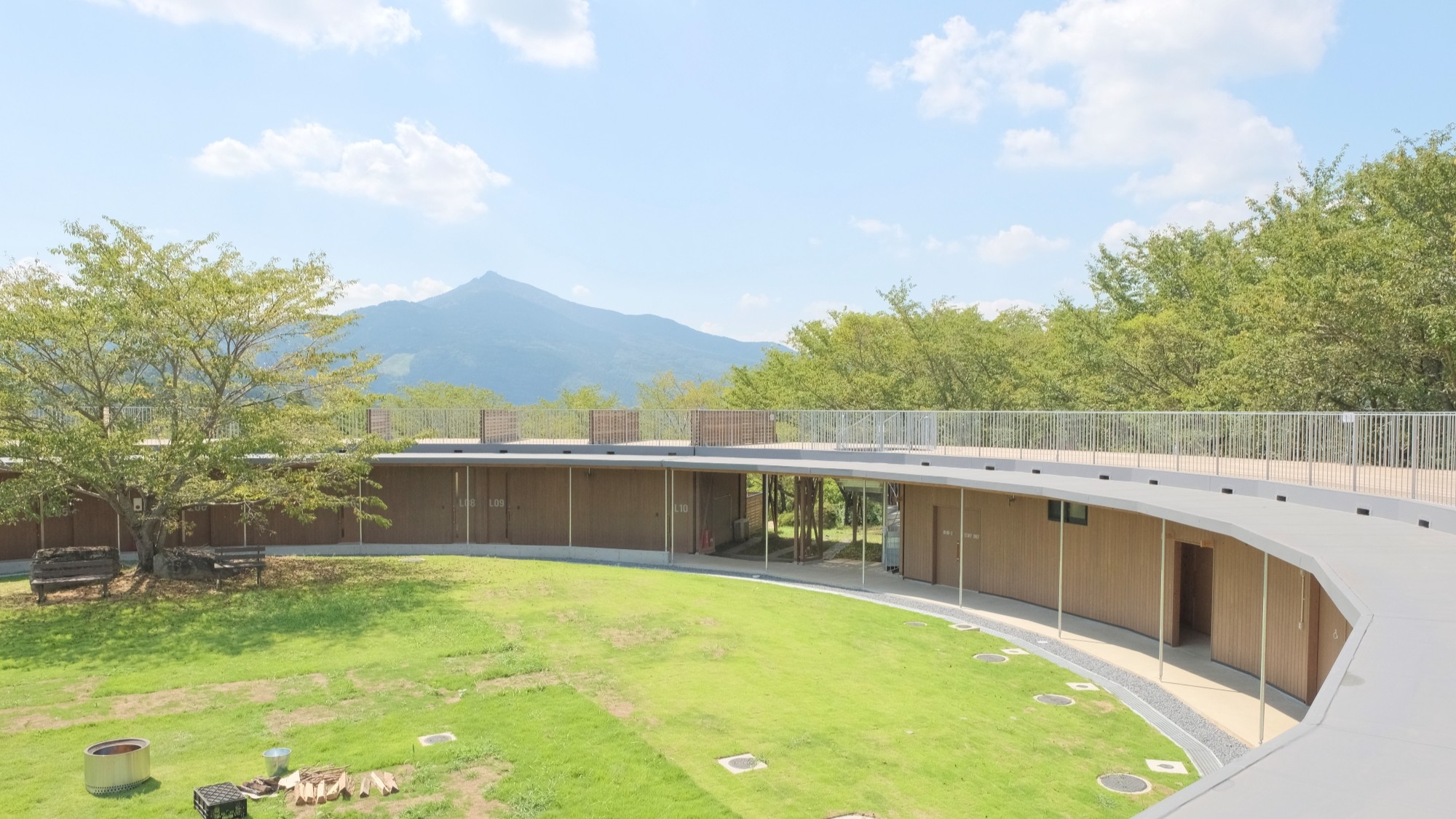 キャンプ＆リゾート　花やさと山