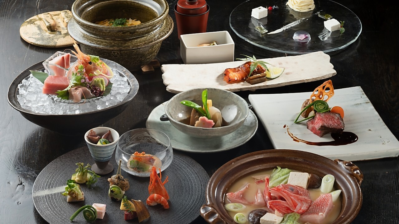 ■和会席「萌木膳」一例／旬味を厳選した和会席。北の風と大地と海が育んだ滋味の数々