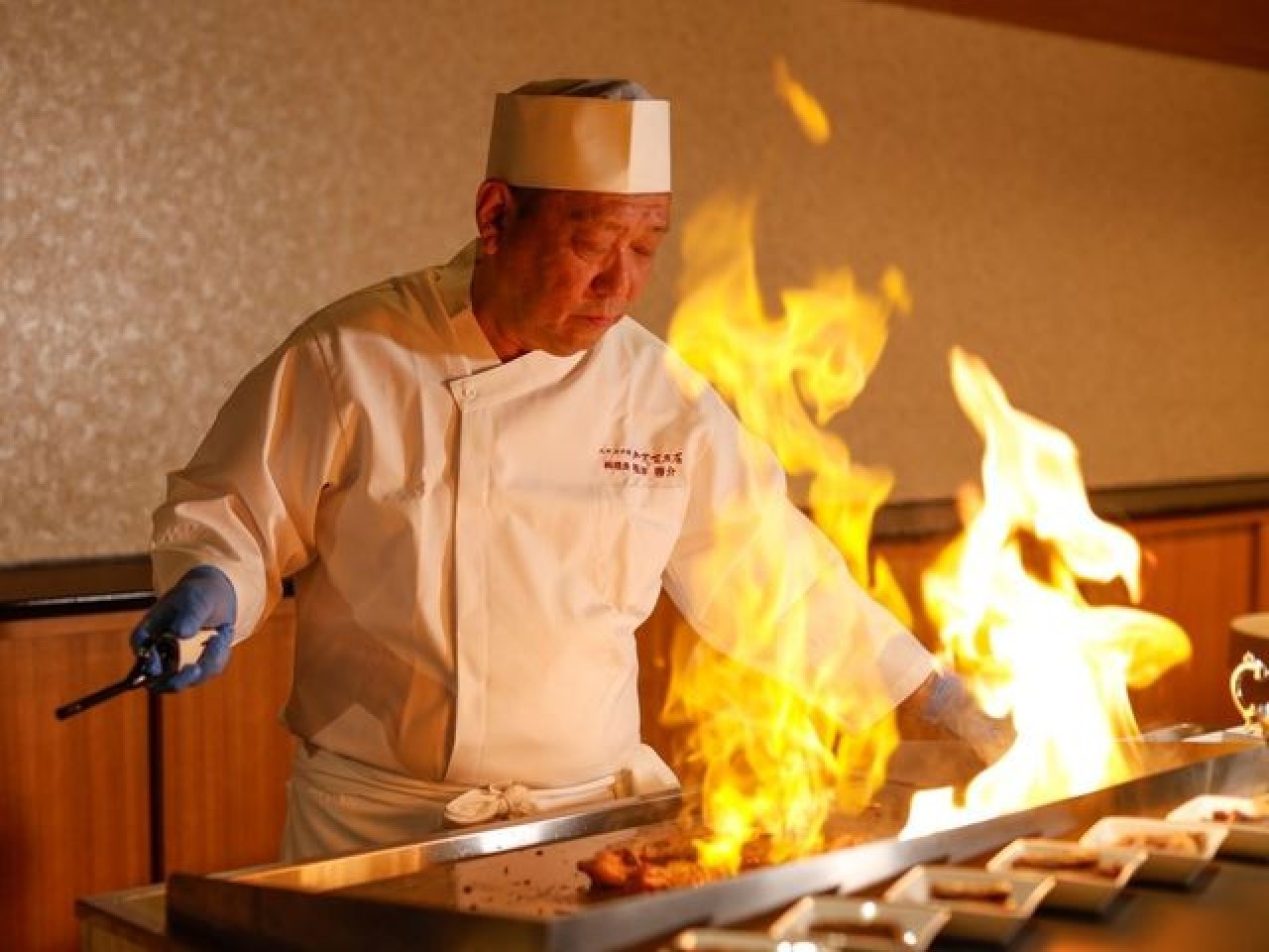 【夕食】握り寿司など、臨場感あふれるライブキッチンもご用意しております。