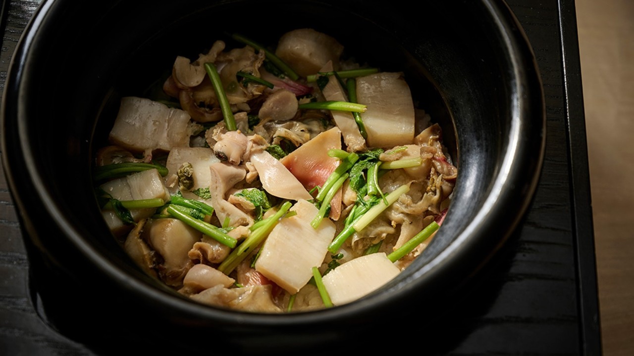 日本料理・夕食（一例）旬の恵みを美しく盛り付けた一皿