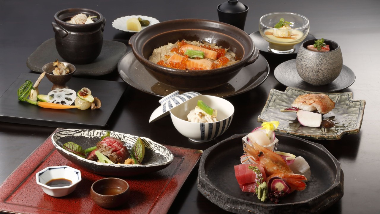 ご夕食（ある日の一例）／袱流膳