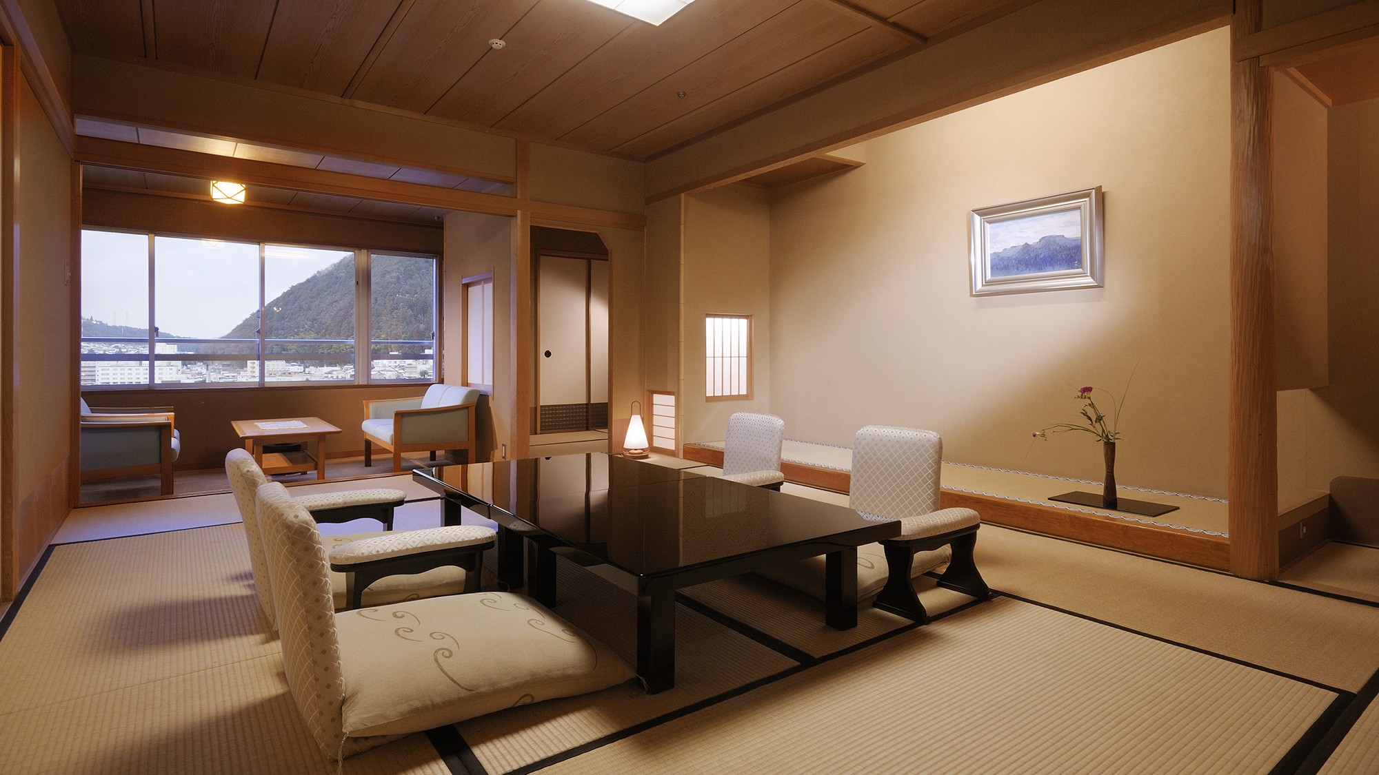 【臨川閣　和室（一例）】12.5畳＋バルコニー・温泉を楽しめる室内風呂付でお部屋重視のお客様におすすめ