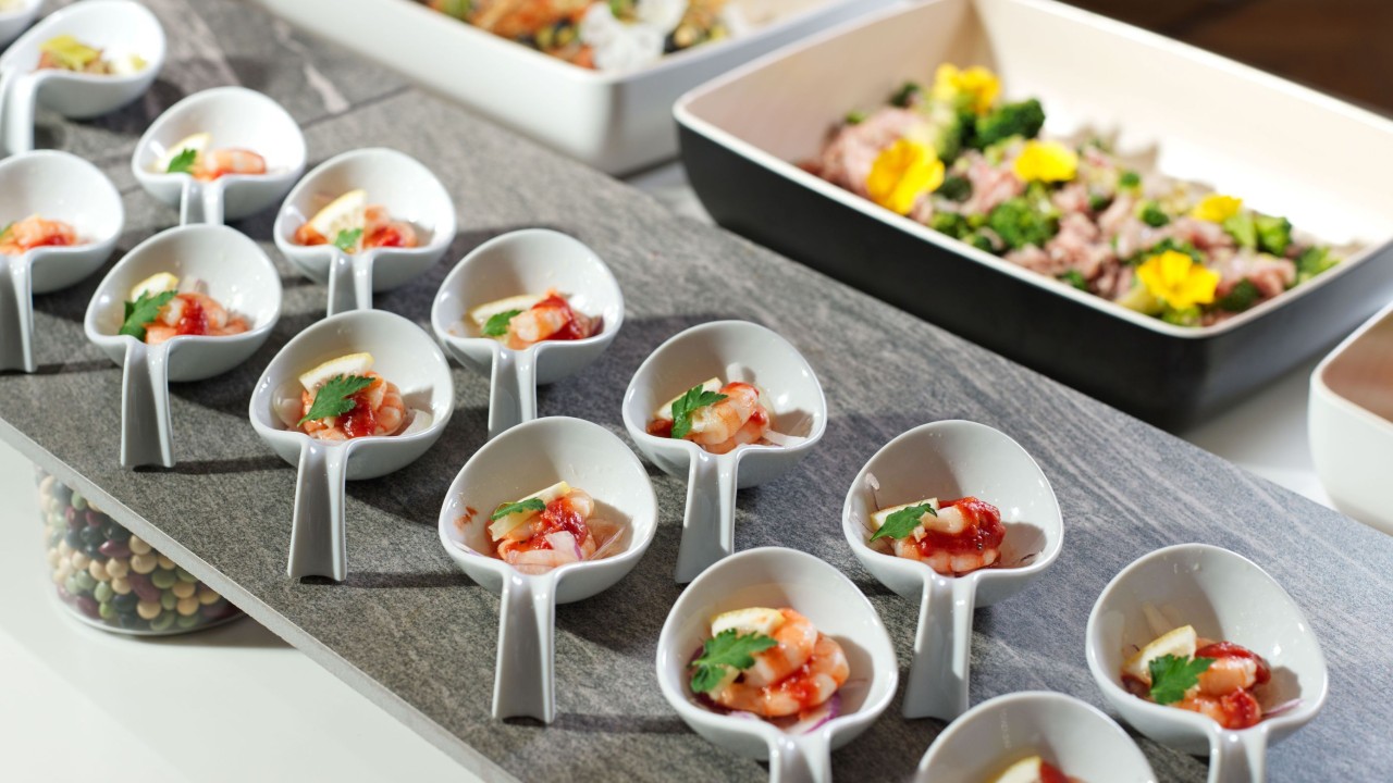 夕食ビュッフェ／地産地消にこだわった多彩なお料理をバイキング形式で（イメージ）