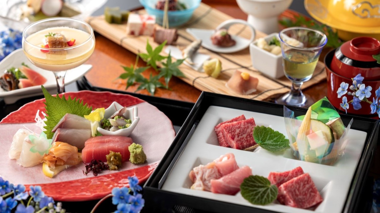 旬の食材をふんだんに取り入れた彩り鮮やかなうれしの元湯の創作料理(画像は6月からの夏料理イメージ)